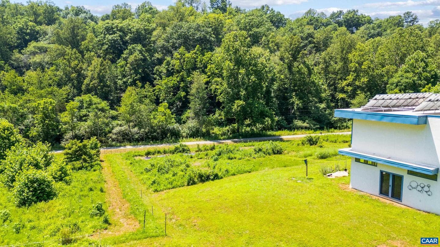 350 Creekside Ln photo 6
