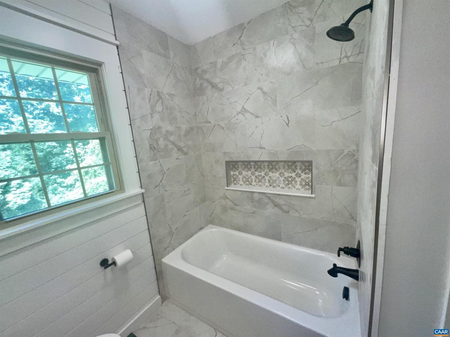 143 Lake Dr photo 13
