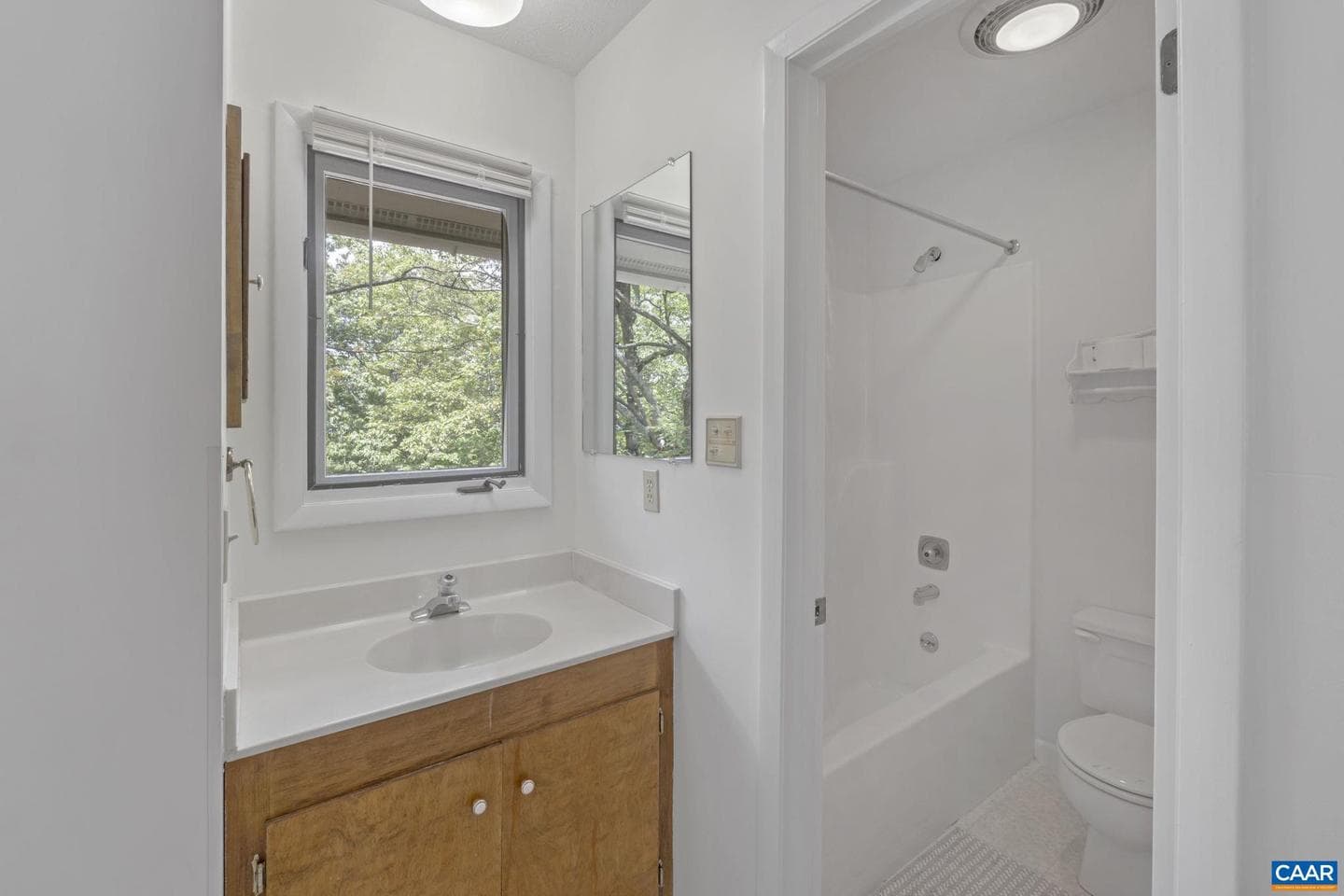 2212 Tanners Ridge photo 17