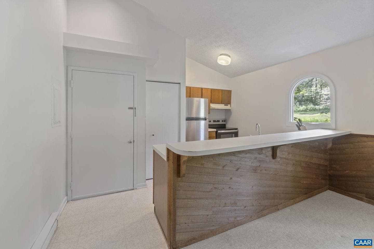 2212 Tanners Ridge photo 3