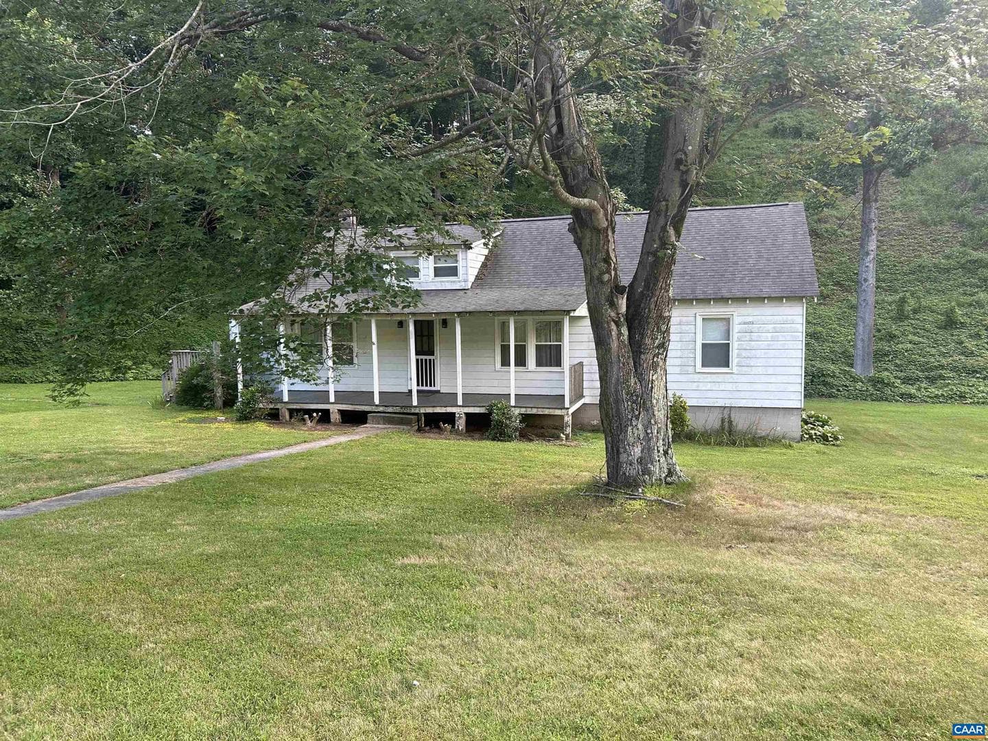 1863 River Rd