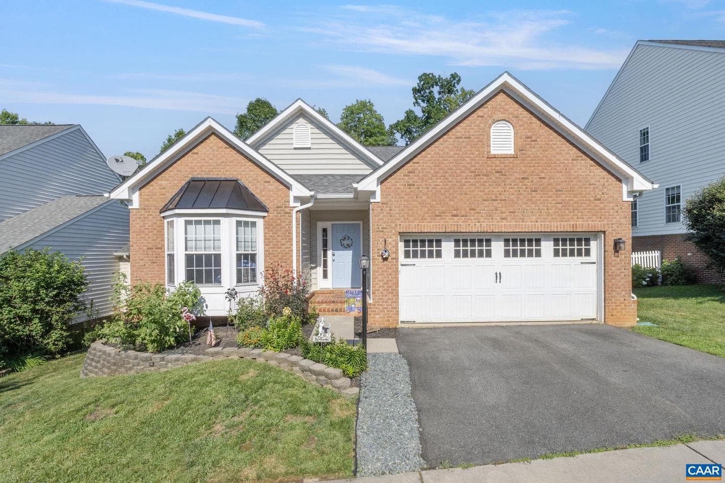 42 Lakeview Ct photo 1