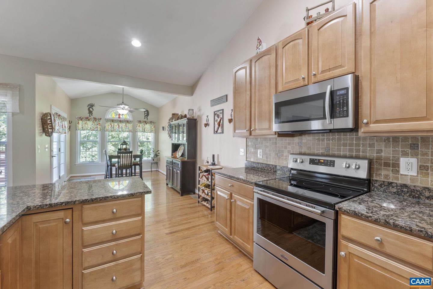 42 Lakeview Ct photo 8
