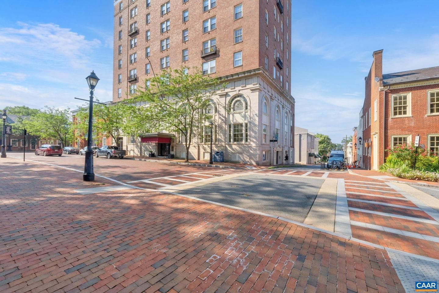 500 Court Sq #901 photo 23