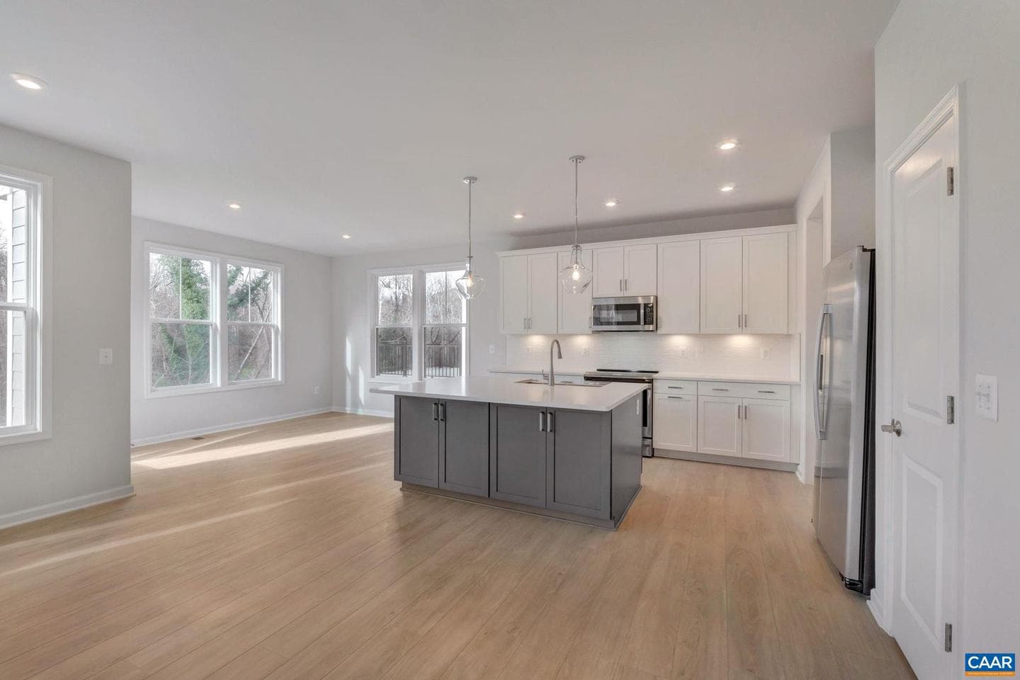 3053 Rambling Brook Ln photo 6