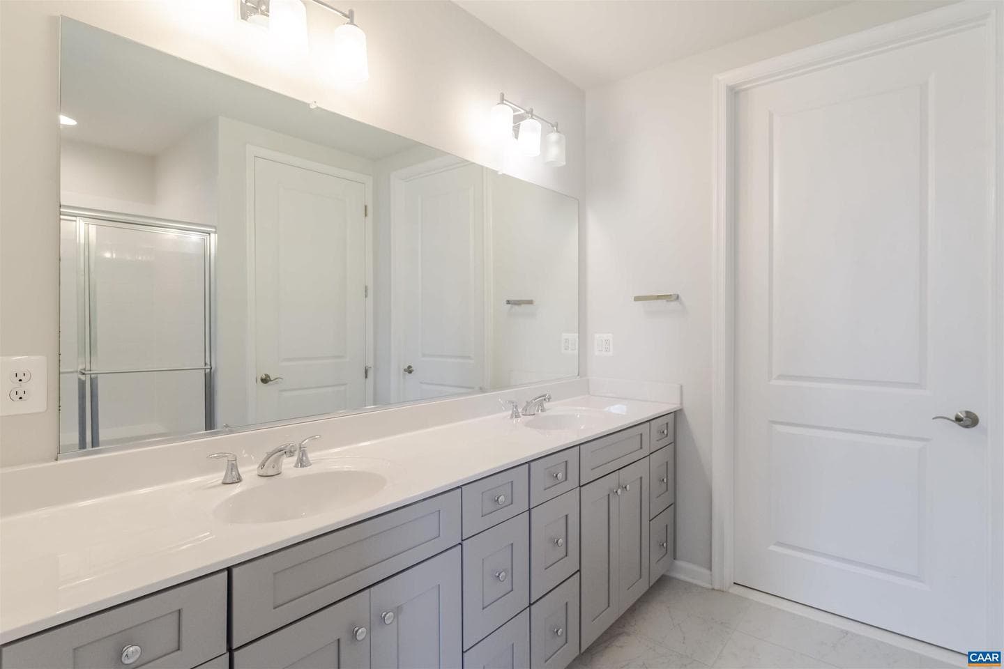 4752 Loyola Way photo 11