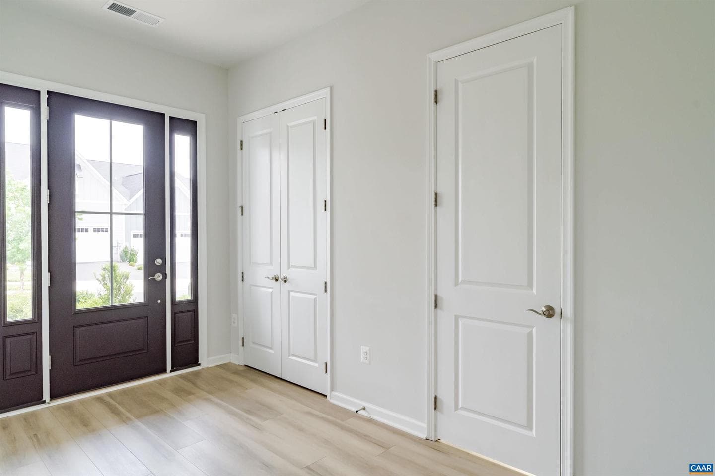 4752 Loyola Way photo 13