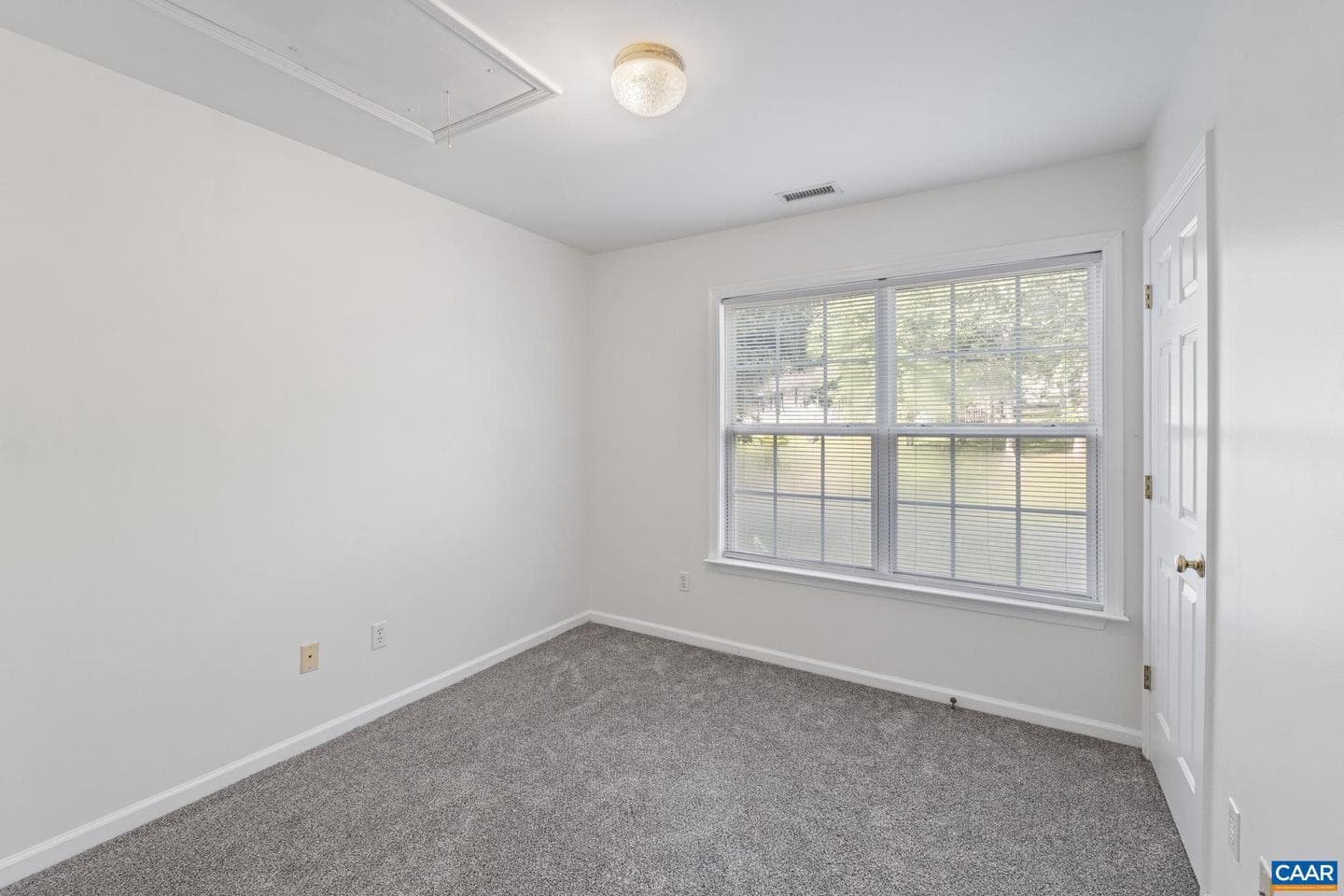 17 Windy Way photo 25