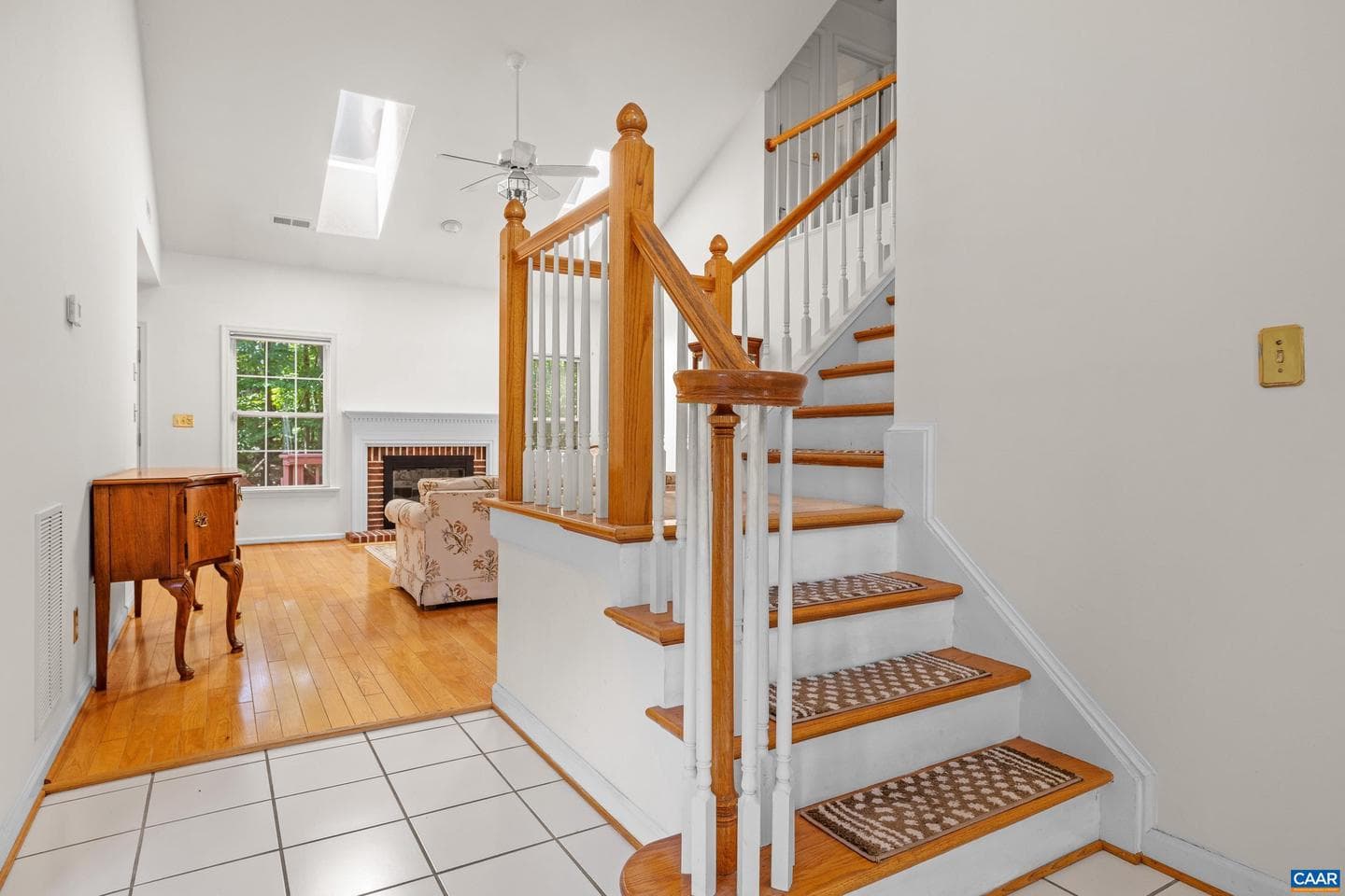 2040 Whispering Woods Dr photo 12