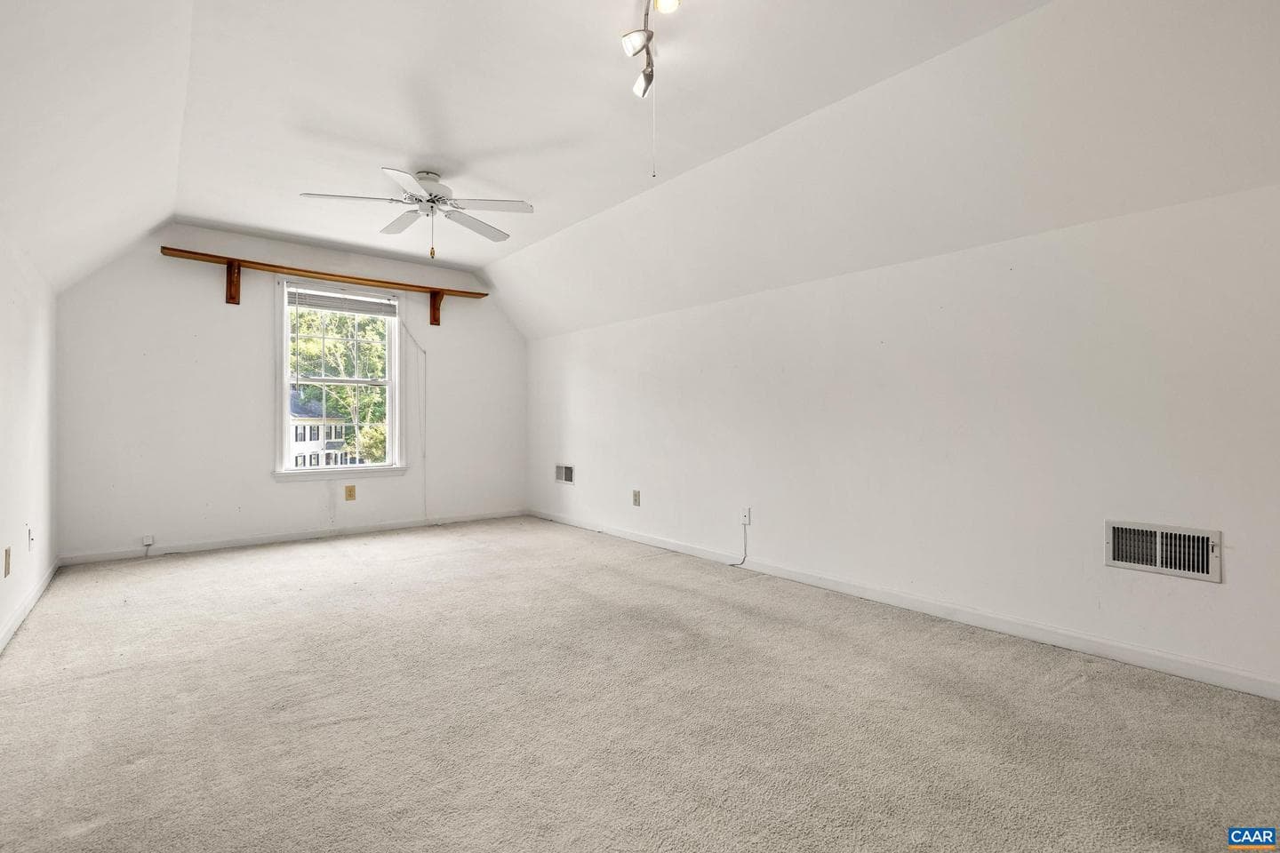 2040 Whispering Woods Dr photo 37