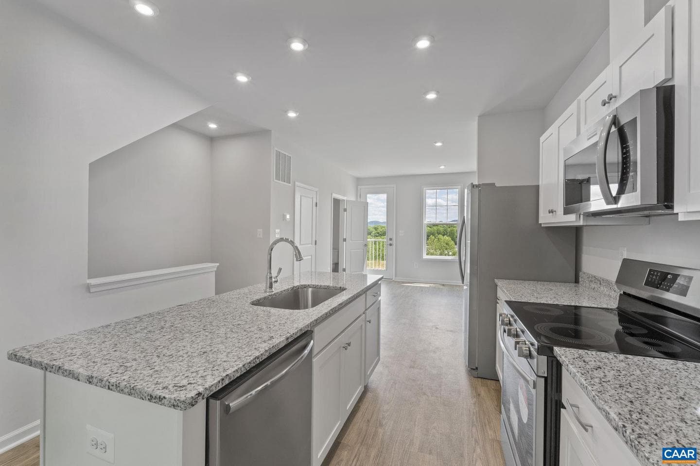 2265 Woodburn Rd photo 11