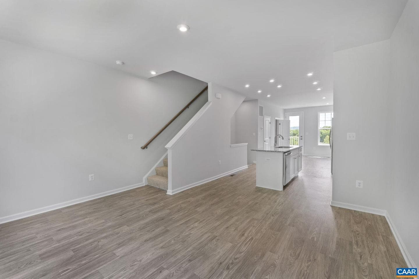 2265 Woodburn Rd photo 14