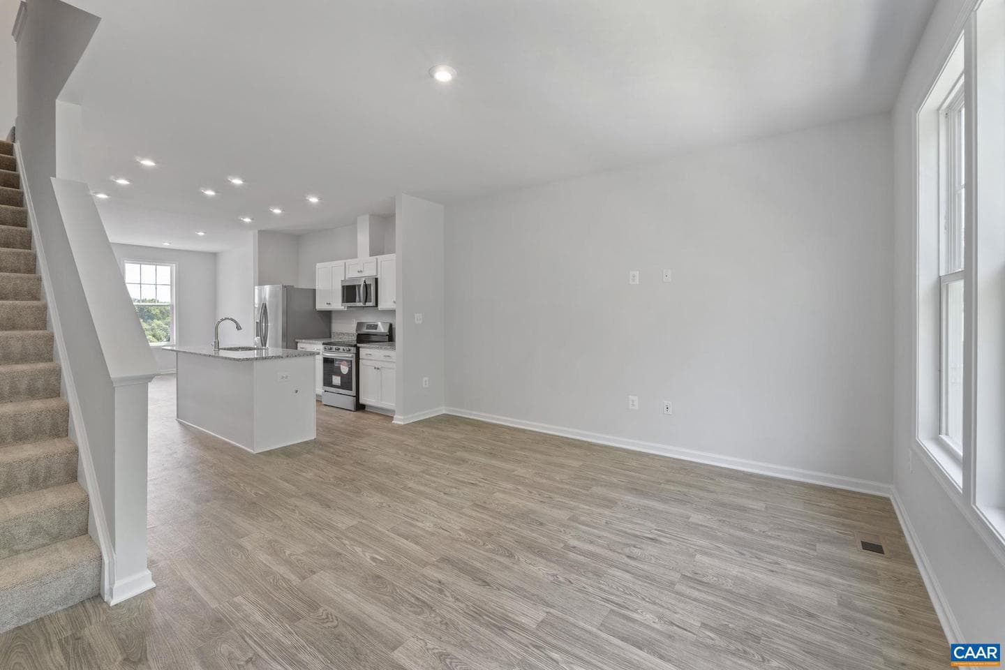 2265 Woodburn Rd photo 15