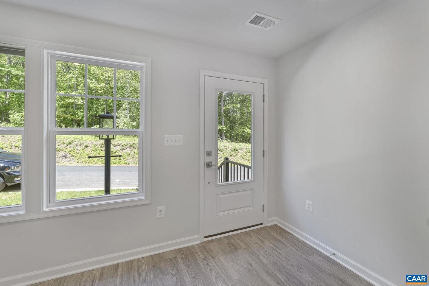 2265 Woodburn Rd photo 3
