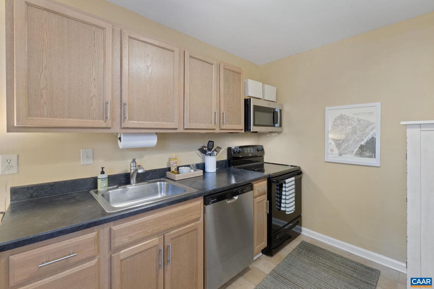 1504 Villa Ter #b photo 13