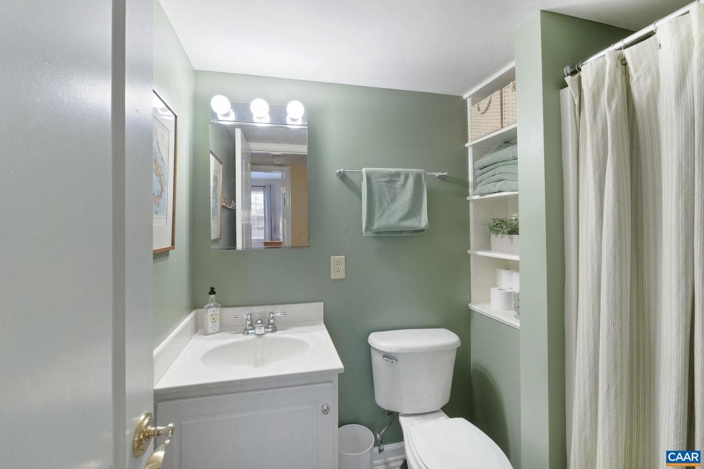 1504 Villa Ter #b photo 18