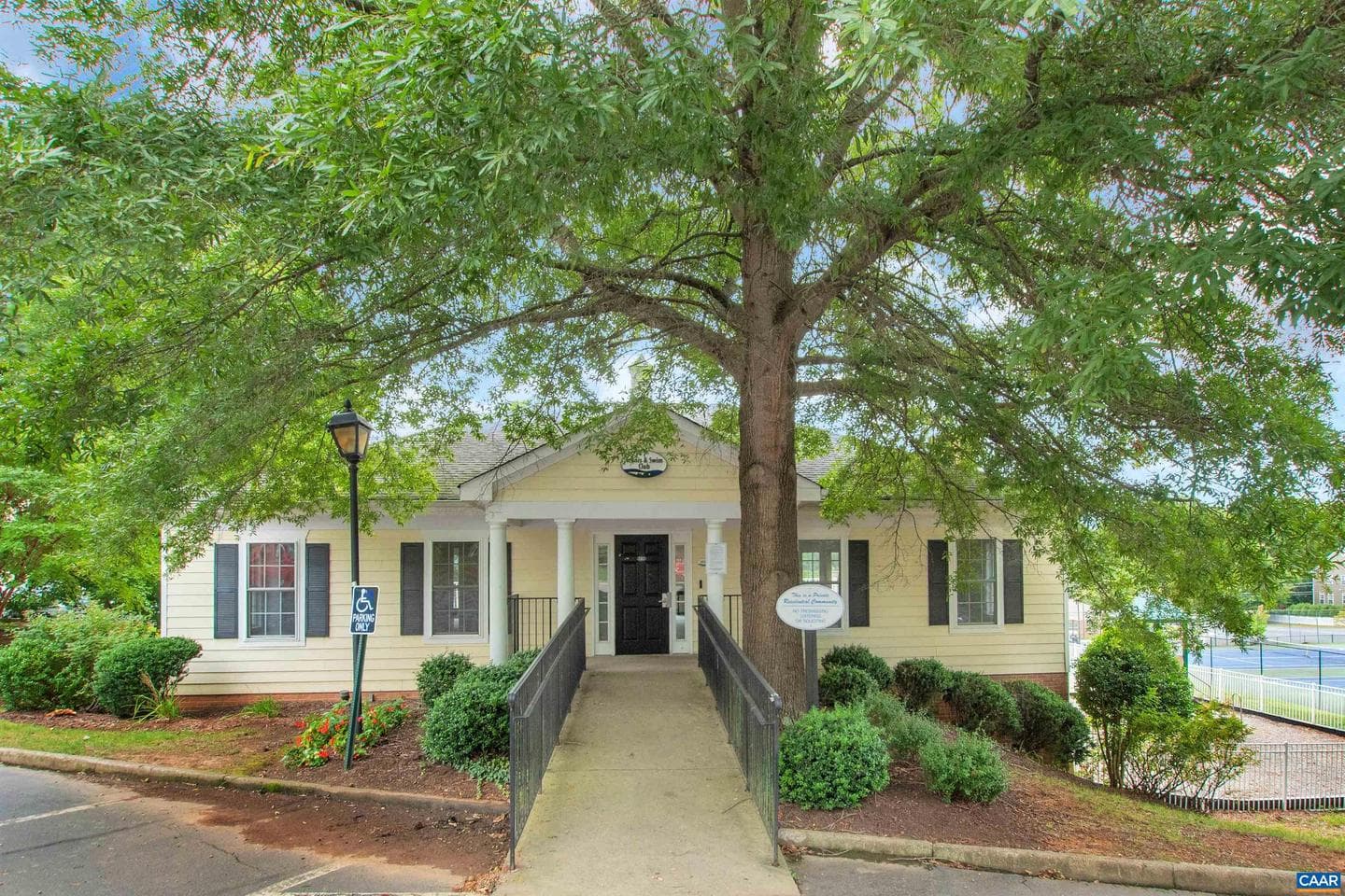 1504 Villa Ter #b photo 32