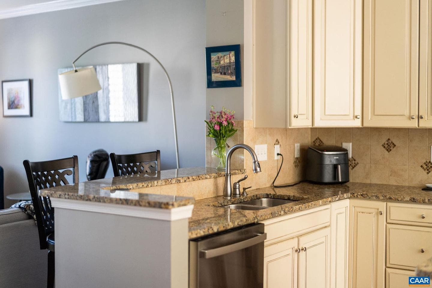 2014 Bethpage Ct photo 18