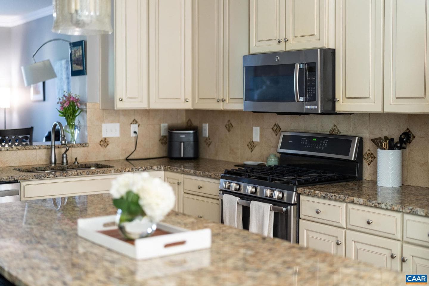 2014 Bethpage Ct photo 19