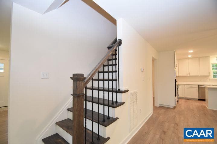 54 Porkchop Ct photo 9