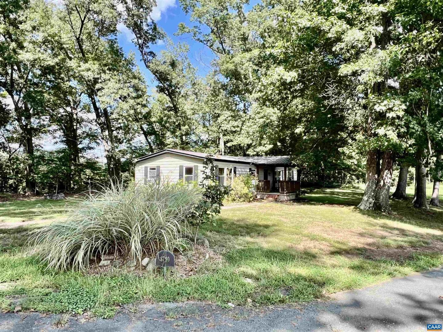 6790 Foster Rdg photo 2