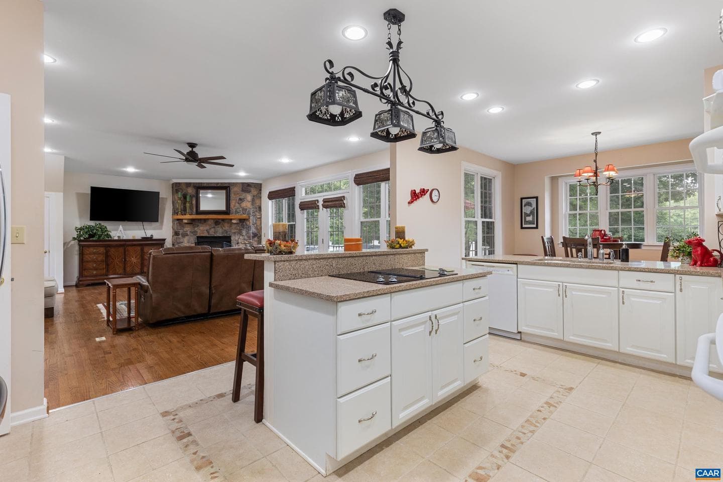 4517 Gravel Hill Rd photo 7