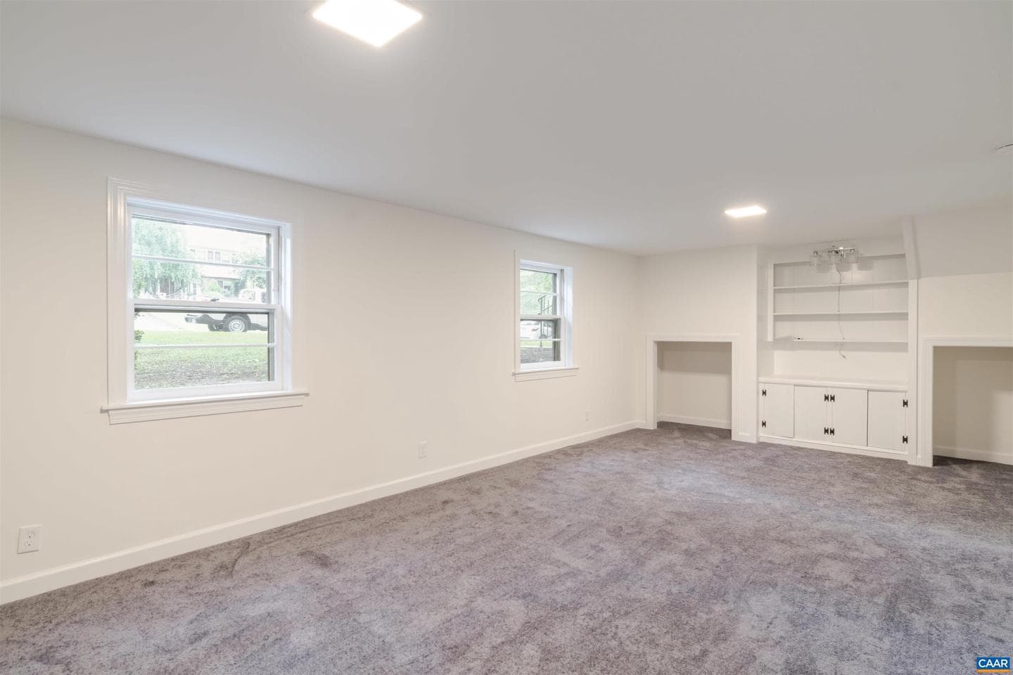 511 Berwick Ct photo 23