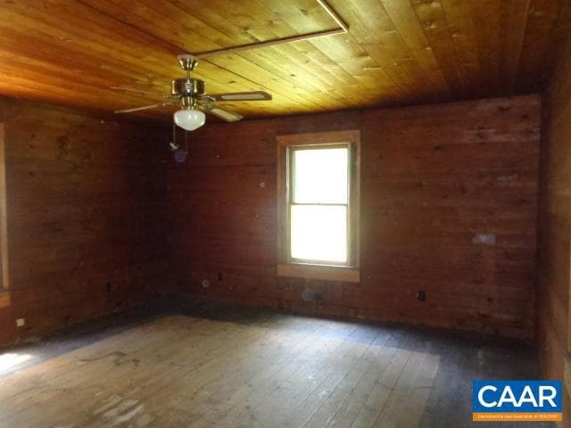 9339 Cowpasture River Rd S photo 18