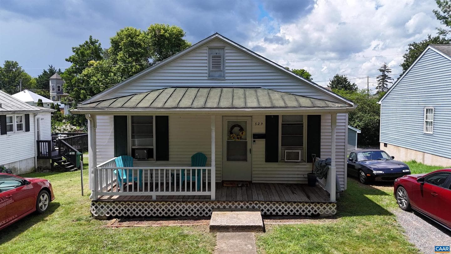 529 Bluff Ave photo 2