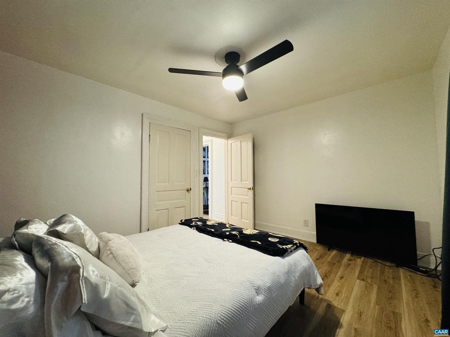 529 Bluff Ave photo 28