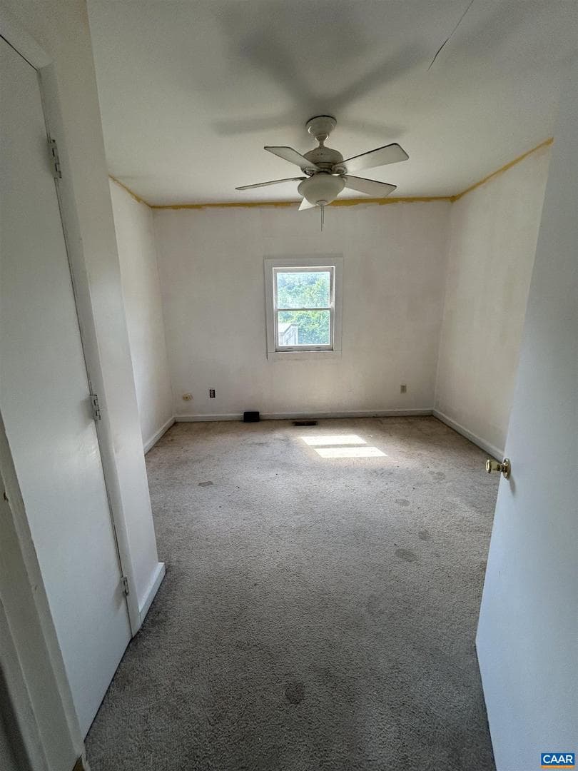 708 Nassau St photo 13