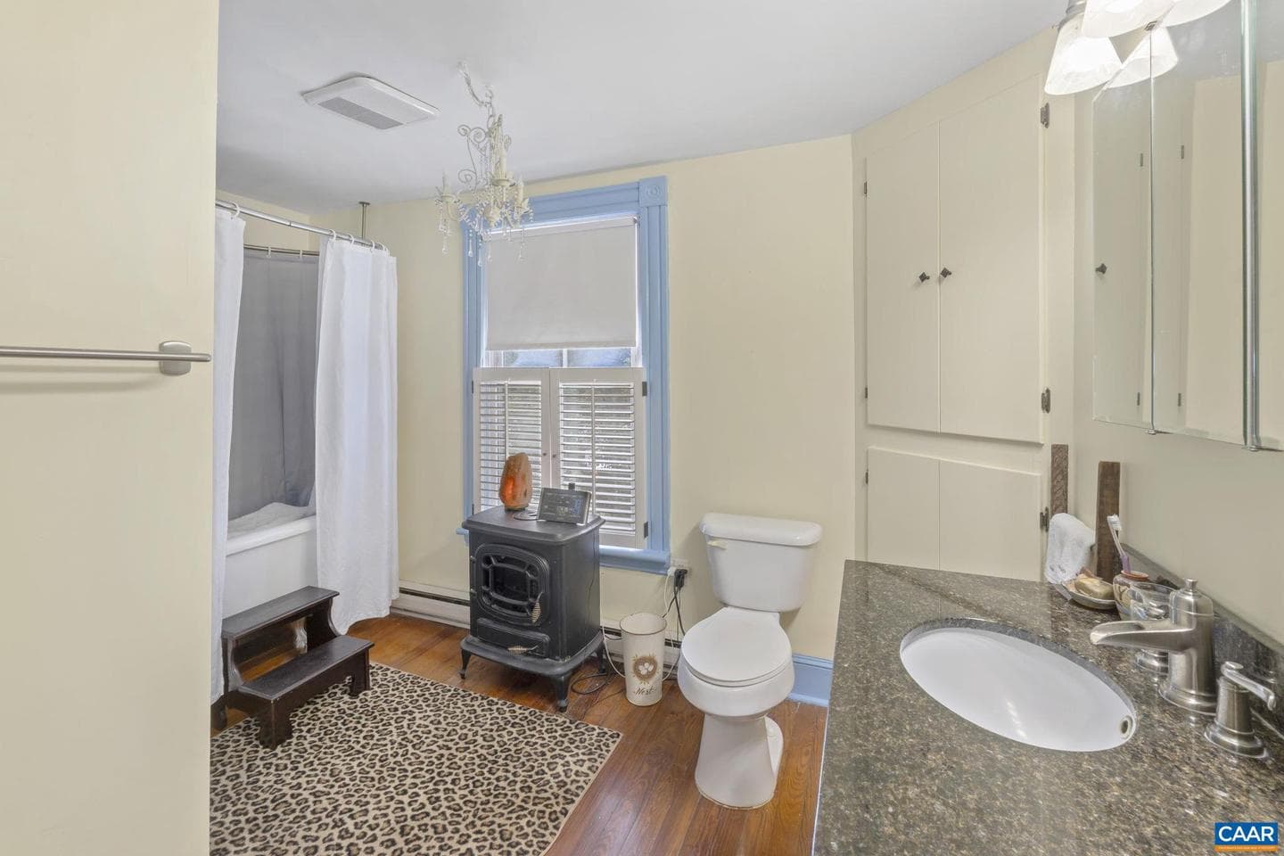 58 Church St photo 15