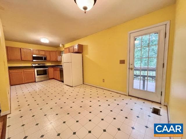 16 Mecanop Ct photo 8