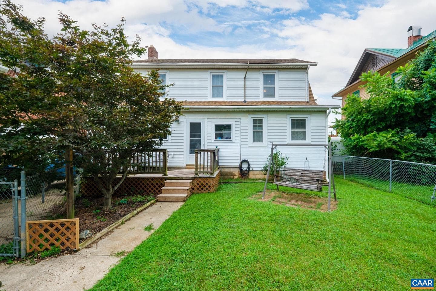 132 S Charlotte Ave photo 3