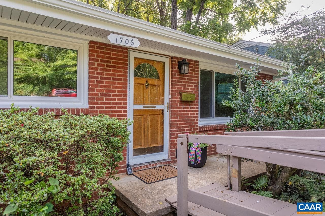 1706 Cherry Ave photo 1