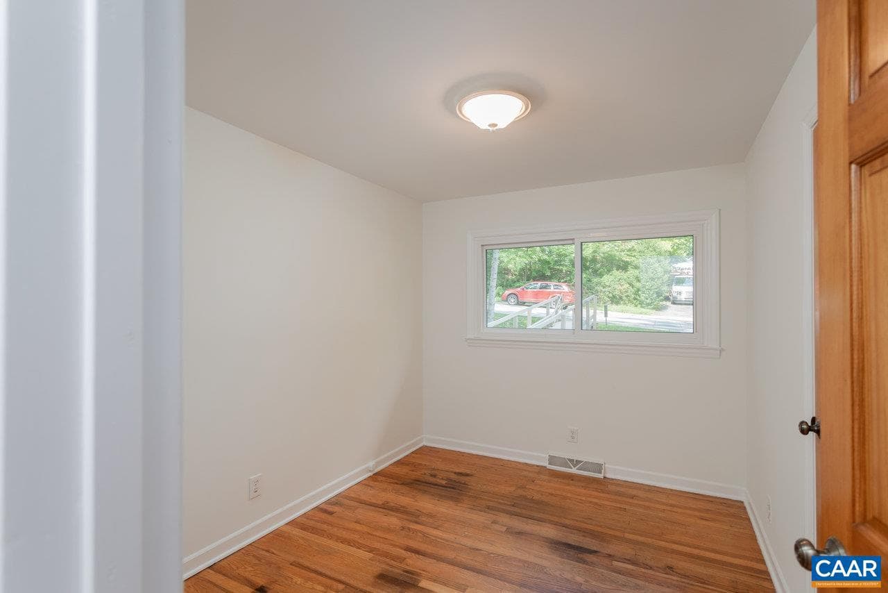 1706 Cherry Ave photo 21