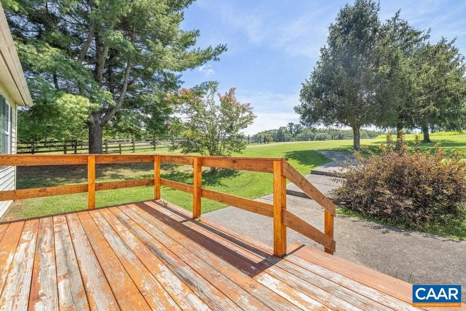 10589 Spotswood Trl photo 14