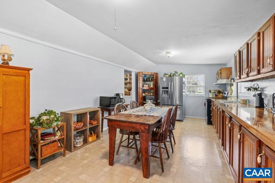 10589 Spotswood Trl photo 24