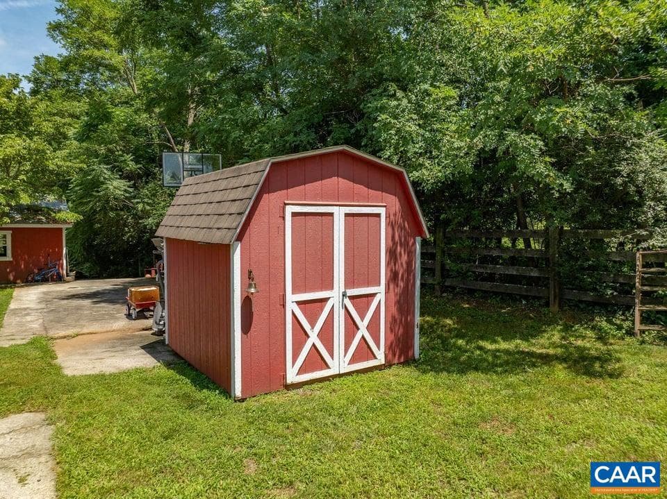 10589 Spotswood Trl photo 37