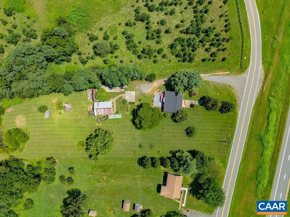 10589 Spotswood Trl photo 56