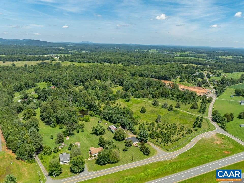 10589 Spotswood Trl photo 57