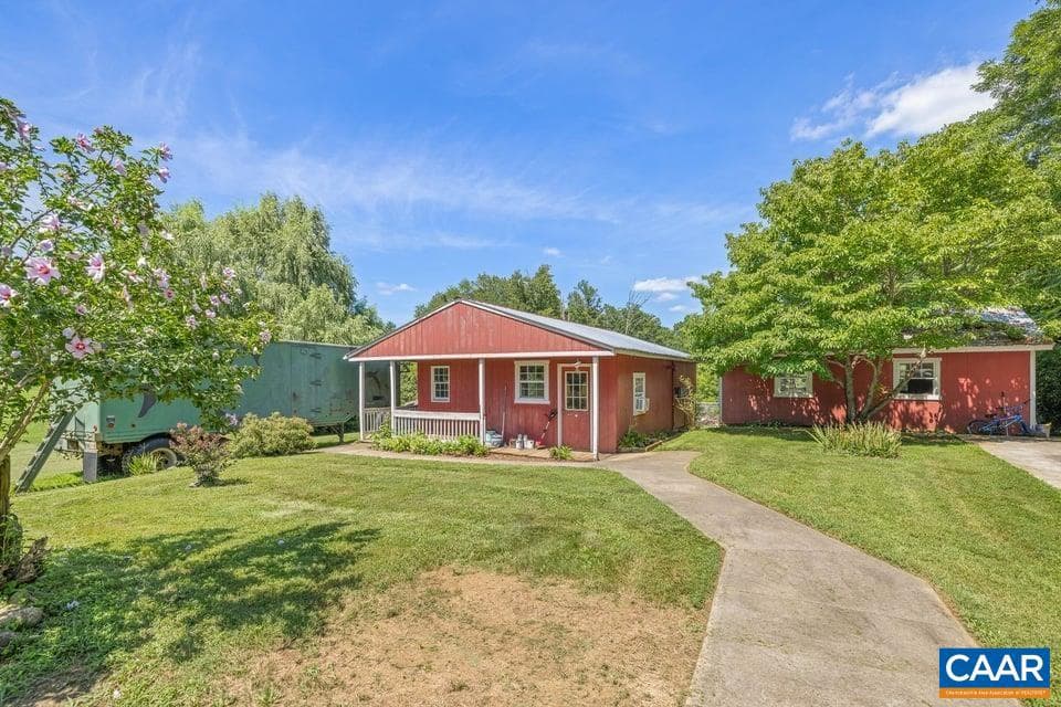 10589 Spotswood Trl photo 6