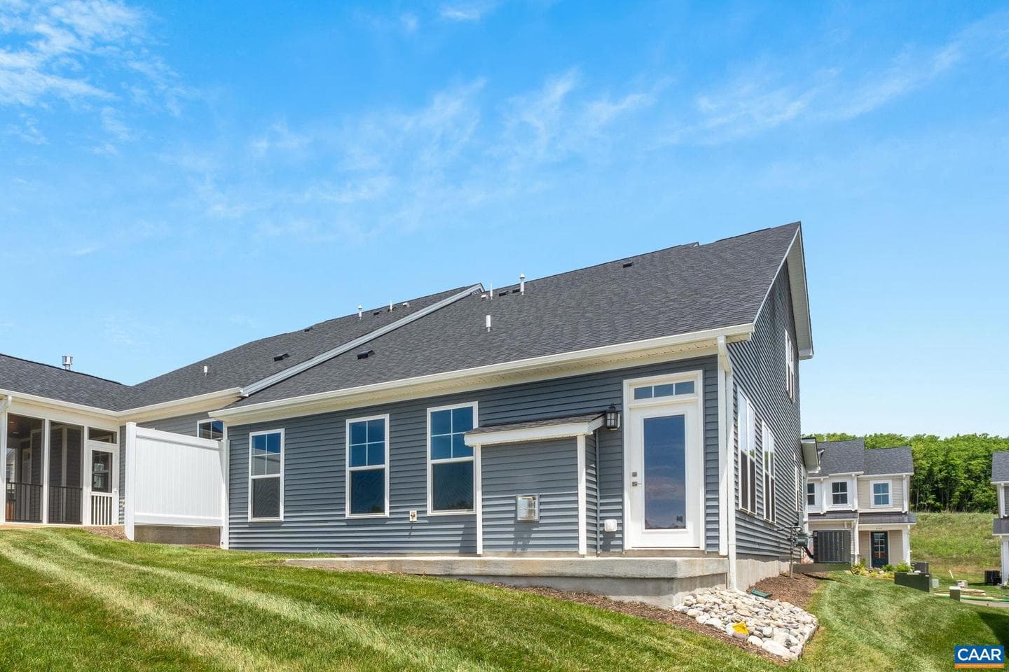 108 Sunbird Ln photo 35