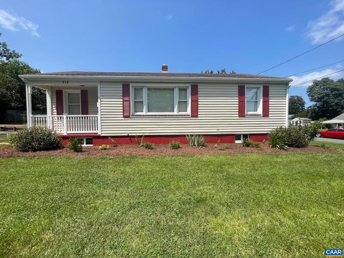 315 Williams Dr photo 3