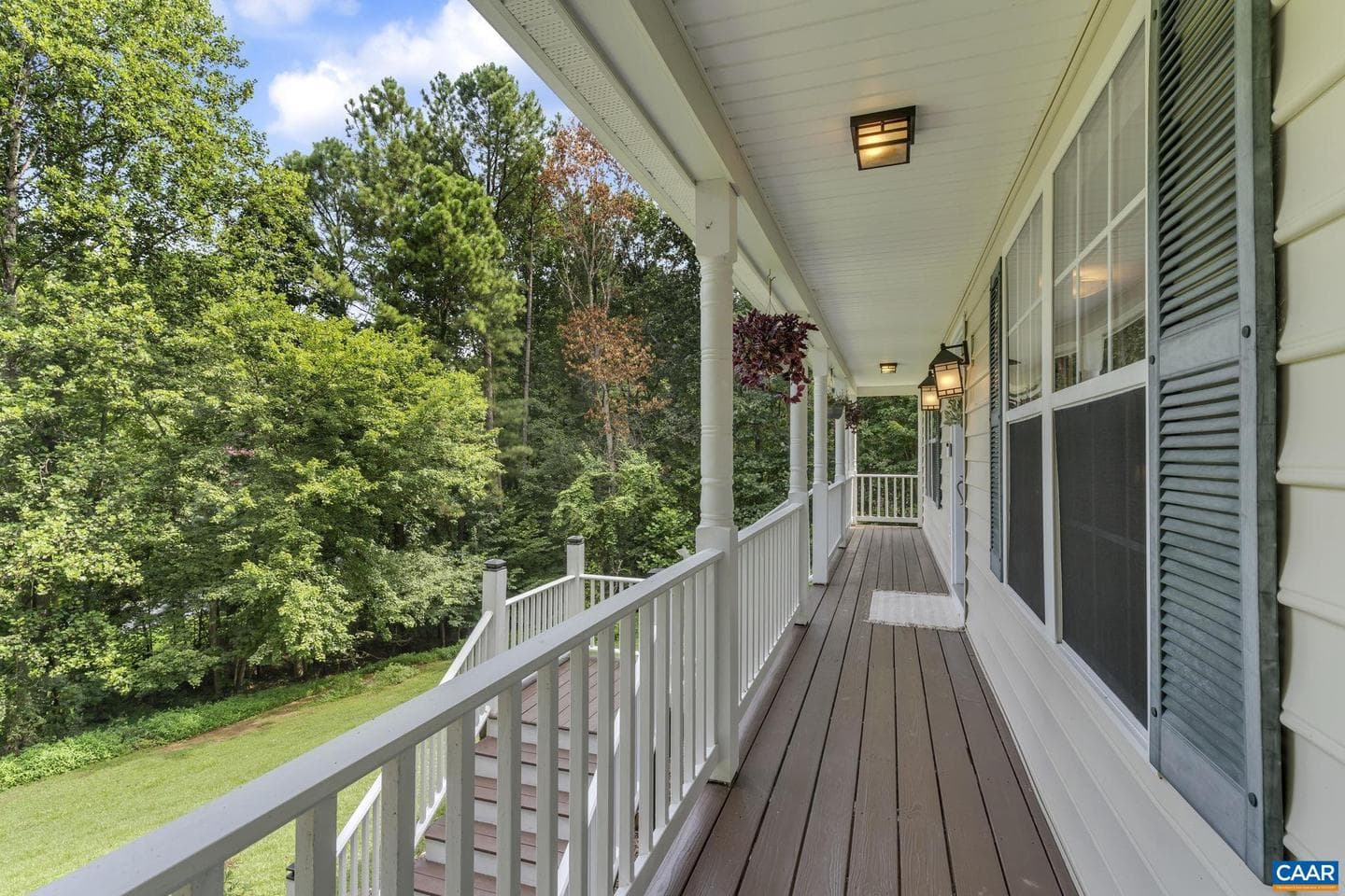 222 White Cedar Rd photo 2