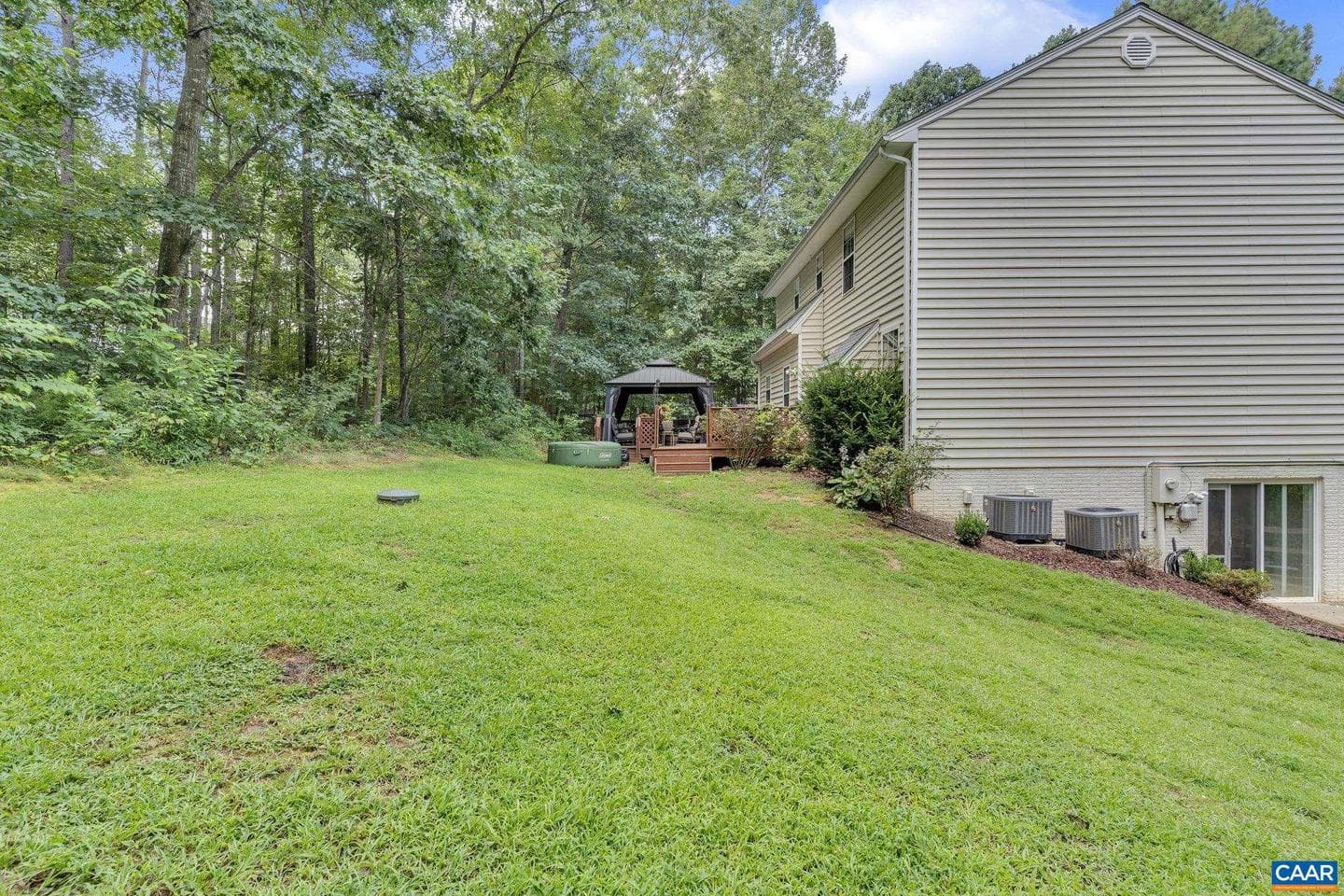 222 White Cedar Rd photo 42