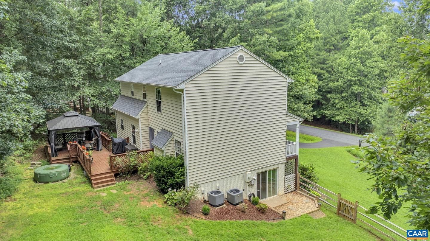 222 White Cedar Rd photo 51