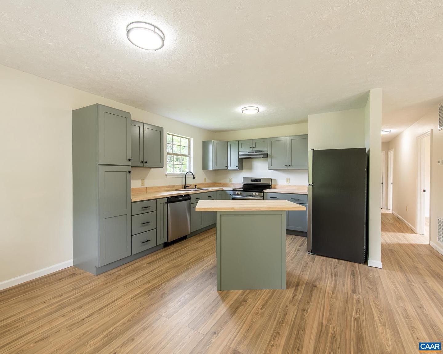 101 Dun Glory Dr photo 23
