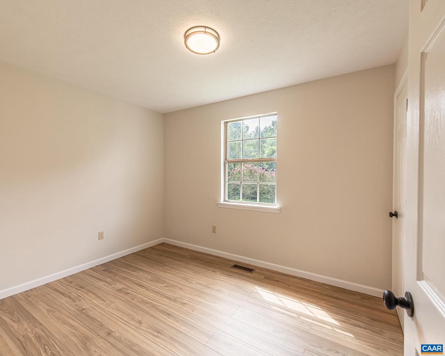 101 Dun Glory Dr photo 26