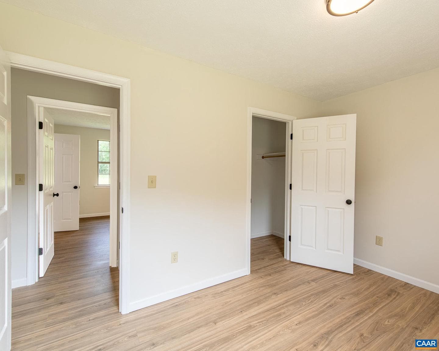 101 Dun Glory Dr photo 31
